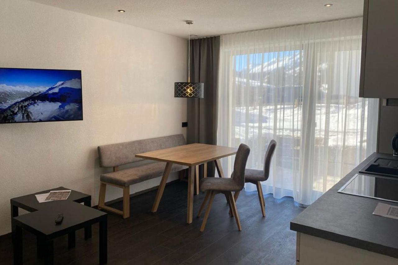 Haus Pitzi Apartment ซังคท์อันทอนอัมอาร์ลแบร์ก ภายนอก รูปภาพ